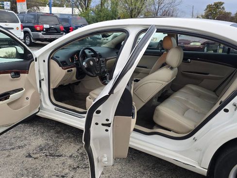 Used 2008 Saturn Aura XE w/ Premium Trim Package image 8