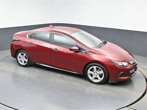Used 2017 Chevrolet Volt LT image 1