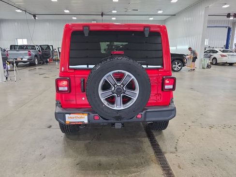 Used 2018 Jeep Wrangler Unlimited Sahara w/ Cold Weather Group AWD/4WD image 7