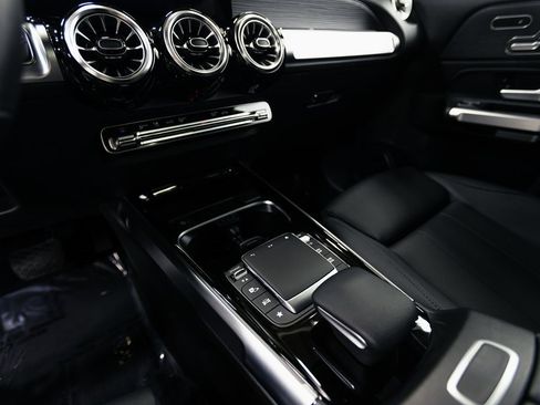 Certified 2023 Mercedes-Benz EQB 300 4MATIC image 14