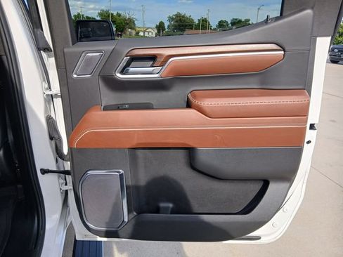 Certified 2025 GMC Sierra 1500 Denali Ultimate AWD/4WD image 25