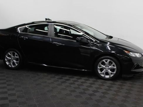 Used 2016 Chevrolet Volt Premier w/ Driver Confidence Package image 4