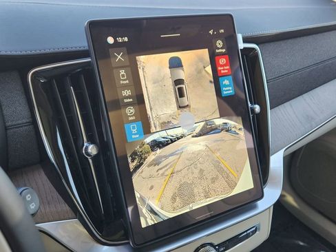 New 2026 Volvo XC90 T8 Ultra w/ Protection Package Premier image 8