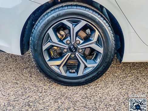 Used 2019 Kia Forte LXS image 11