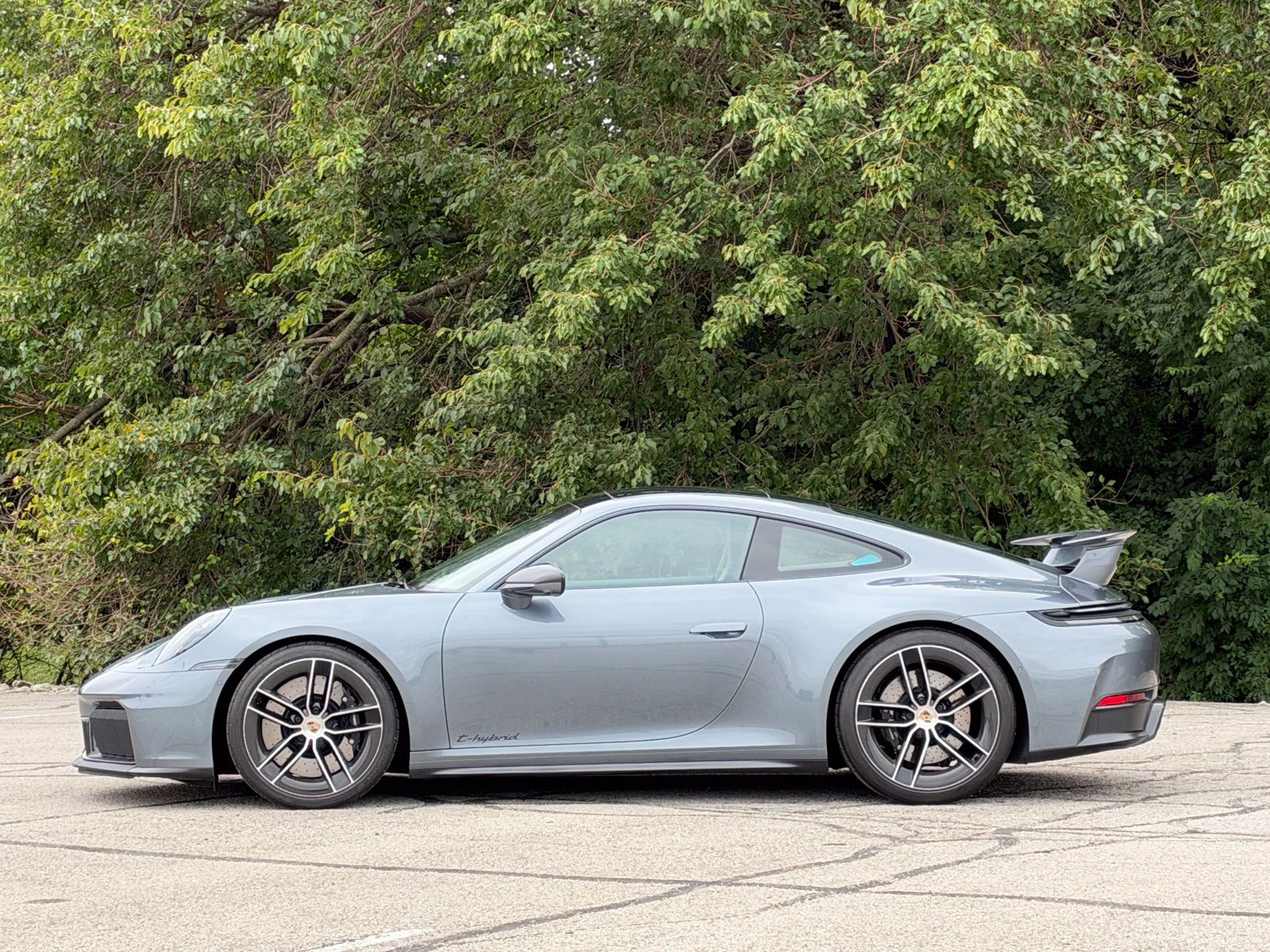 Certified 2025 Porsche 911 Carrera 4 GTS AWD/4WD image 2