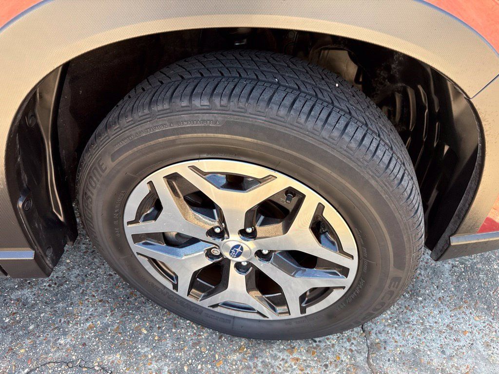 Used 2024 Subaru Forester Premium AWD/4WD image 30