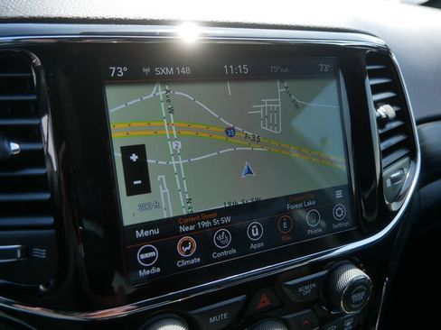 Used 2021 Jeep Grand Cherokee Laredo X AWD/4WD image 27