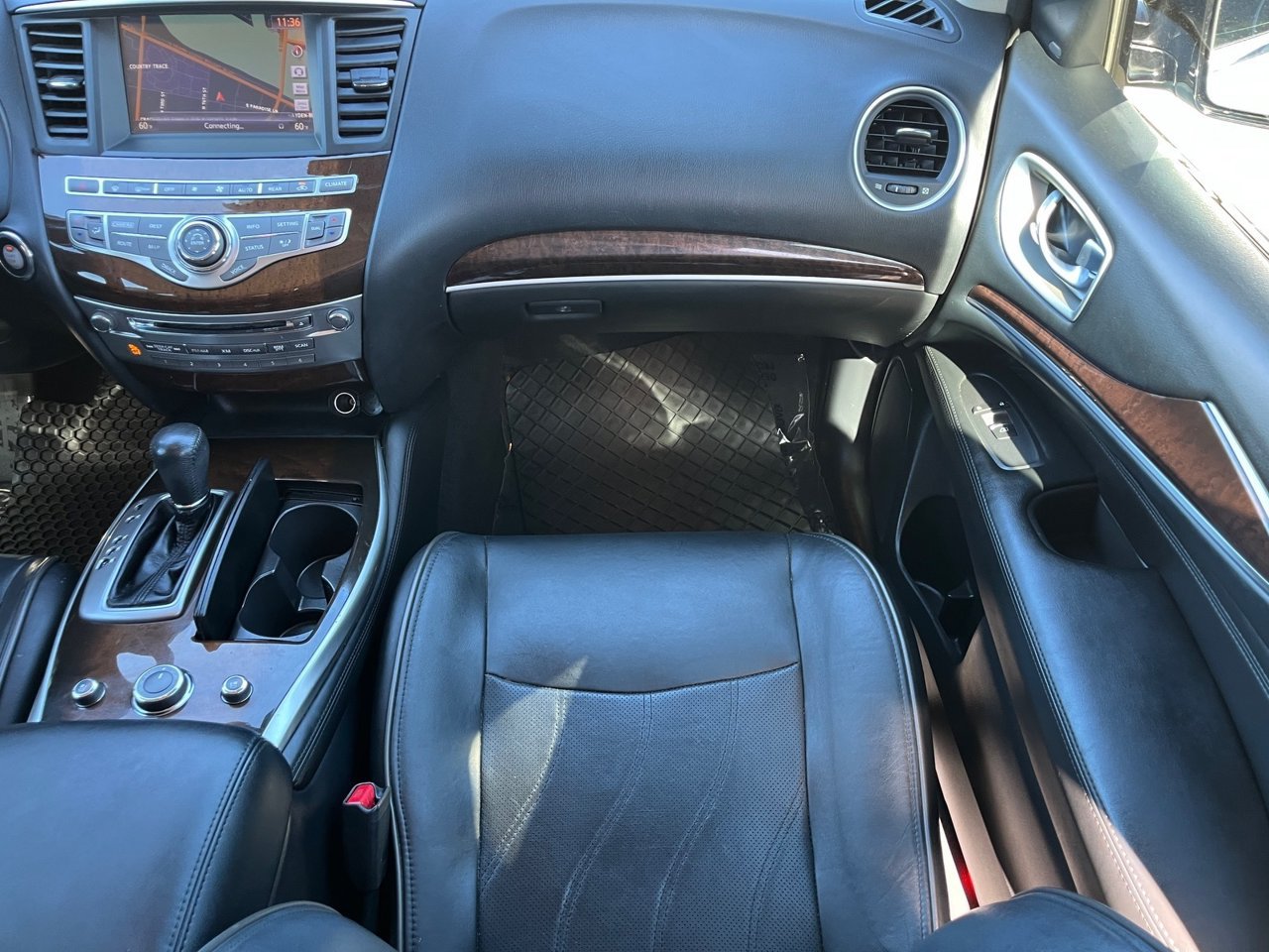 Used 2015 INFINITI QX60 Luxe w/ Deluxe Touring Package AWD/4WD image 15