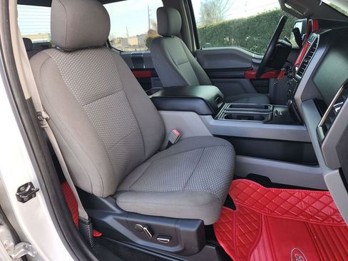 Used 2018 Ford F150 XLT w/ Equipment Group 302A Luxury image 22