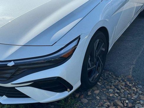 New 2026 Hyundai Elantra Limited FWD image 5