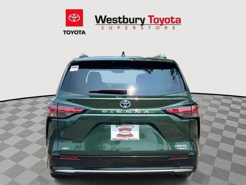 Certified 2024 Toyota Sienna Limited AWD/4WD image 11