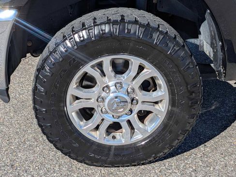 Used 2018 RAM 2500 Laramie w/ Snow Chief Group AWD/4WD image 12