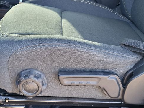 Used 2024 Jeep Wrangler Willys image 12