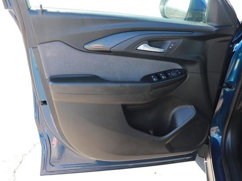 Used 2023 Chevrolet TrailBlazer LT image 8