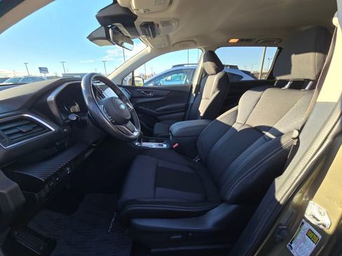 Used 2023 Subaru Ascent Premium w/ Convenience Package image 17