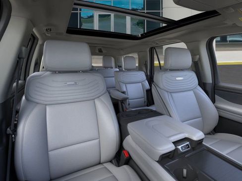 New 2025 Ford Expedition Platinum w/ Platinum Ultimate Package image 10