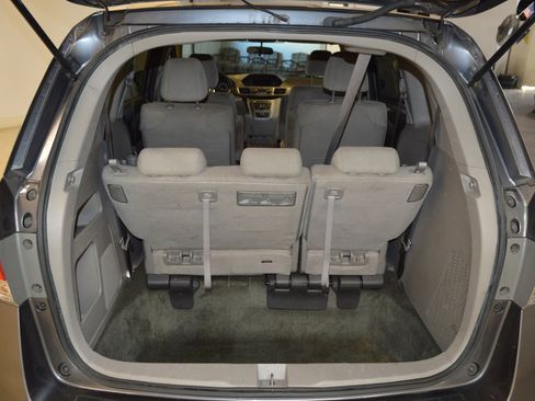 Used 2016 Honda Odyssey LX image 13