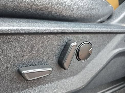 Certified 2025 Ford F350 Lariat w/ Lariat Ultimate Package AWD/4WD image 14