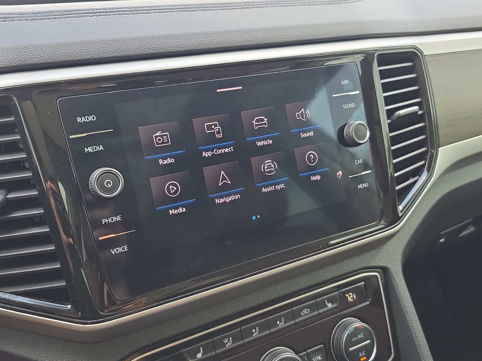 Used 2022 Volkswagen Atlas SE AWD/4WD image 18