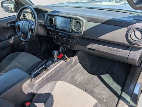 Used 2023 Toyota Tacoma TRD Off-Road w/ Technology Package AWD/4WD image 19