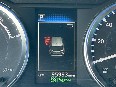 Used 2017 Toyota Highlander Limited w/ Carpet Mat Package AWD/4WD image 24