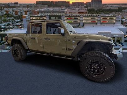 New 2026 Jeep Gladiator Sport