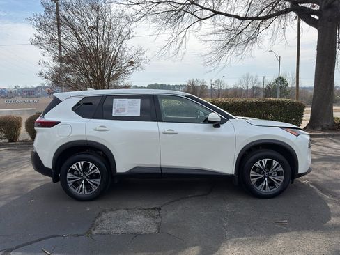 Certified 2023 Nissan Rogue SV image 8