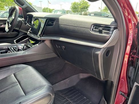 Used 2022 Jeep Wagoneer Series II AWD/4WD image 54