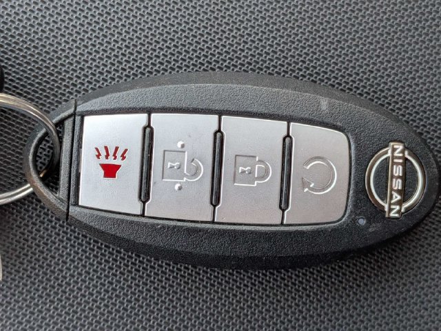 Used 2022 Nissan Frontier SV AWD/4WD image 25