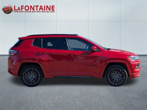 Certified 2023 Jeep Compass Limited image 6
