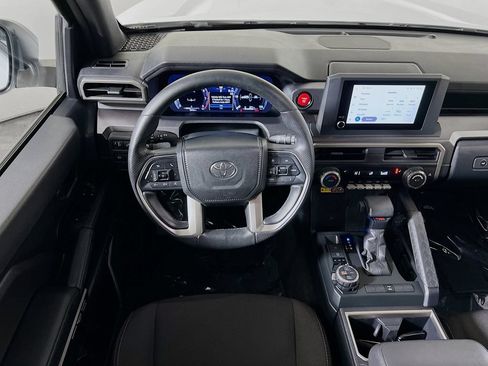 Certified 2025 Toyota 4Runner TRD Off-Road AWD/4WD image 19