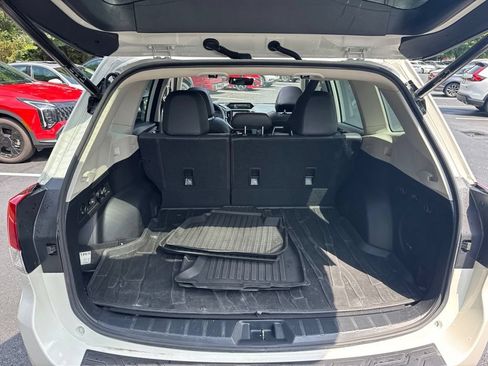 Used 2023 Subaru Forester Limited w/ Popular Package #2 AWD/4WD image 9