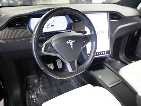 Used 2018 Tesla Model X P100D image 19