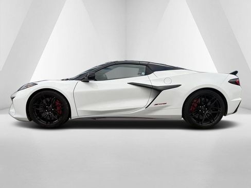 Used 2023 Chevrolet Corvette Z06 w/ Stealth Interior Trim Package image 4