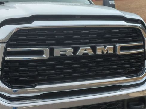 Used 2024 RAM 2500 Big Horn image 24