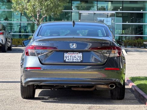 Certified 2025 Honda Civic Sport image 5