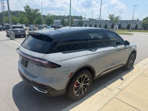 Used 2026 Lincoln Nautilus Premier w/ Equipment Group 102A AWD/4WD image 6