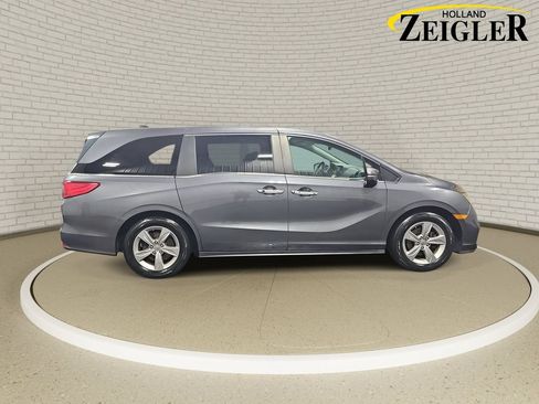 Used 2018 Honda Odyssey EX-L image 4