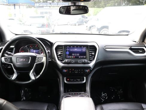 Used 2020 GMC Acadia SLT AWD/4WD image 17