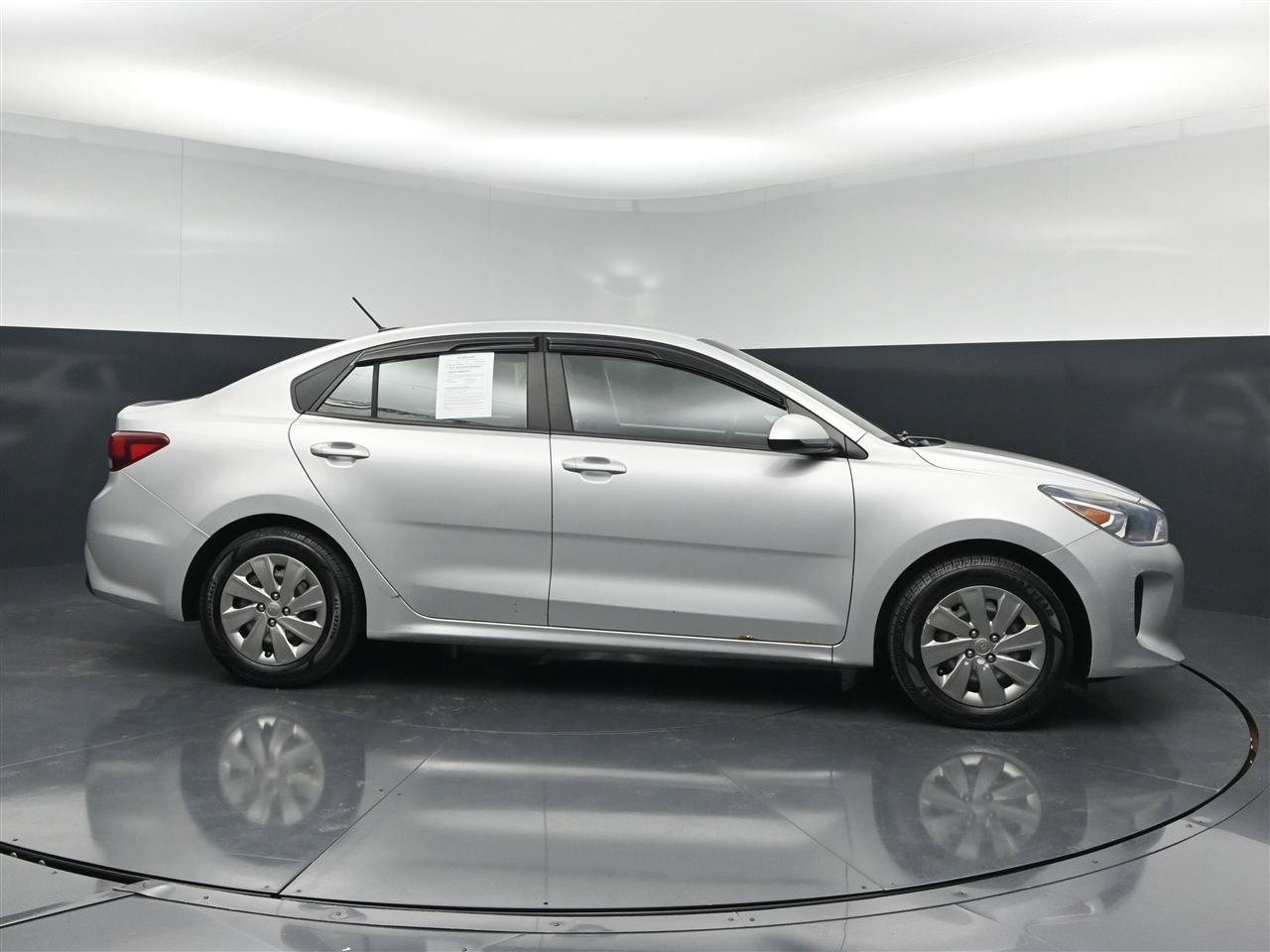 Used 2018 Kia Rio S FWD image 4