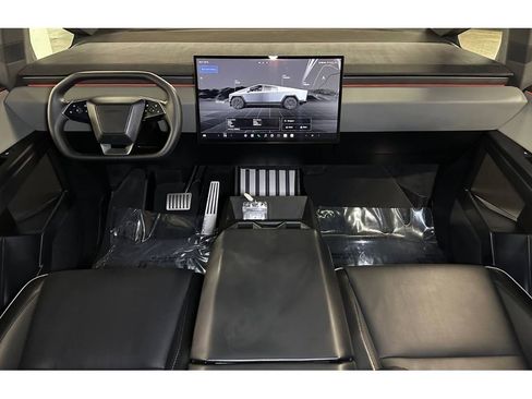 Used 2025 Tesla Cybertruck Cyberbeast AWD/4WD image 23