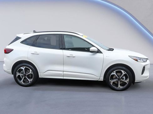 Used 2023 Ford Escape ST-Line Select w/ Tech Pack #2 image 7