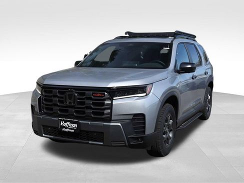 New 2026 Honda Pilot TrailSport image 6