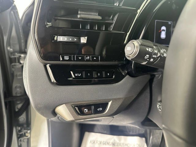 Used 2023 Lexus RX 350 Premium w/ Accessory Package AWD/4WD image 19