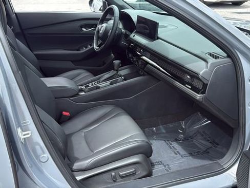 Used 2025 Honda Accord Sport image 13