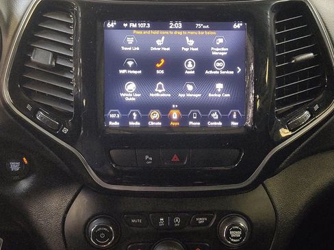 Used 2019 Jeep Cherokee Limited image 25