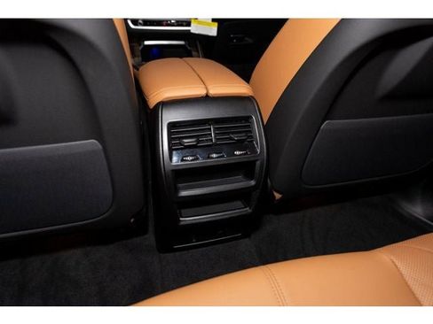 New 2026 BMW X5 xDrive40i AWD/4WD image 76