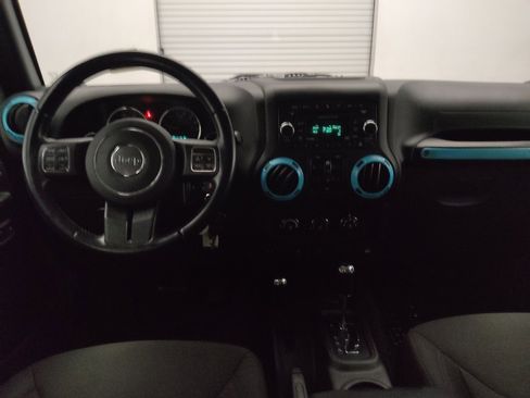 Used 2017 Jeep Wrangler Unlimited Sport image 22