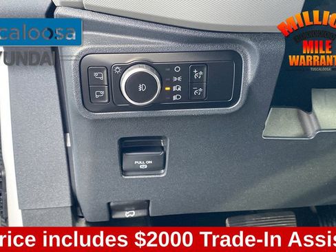 Used 2023 Ford Bronco Badlands image 15