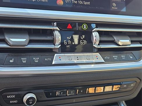 Used 2022 BMW 330i xDrive Sedan w/ Driving Assistance Package image 16